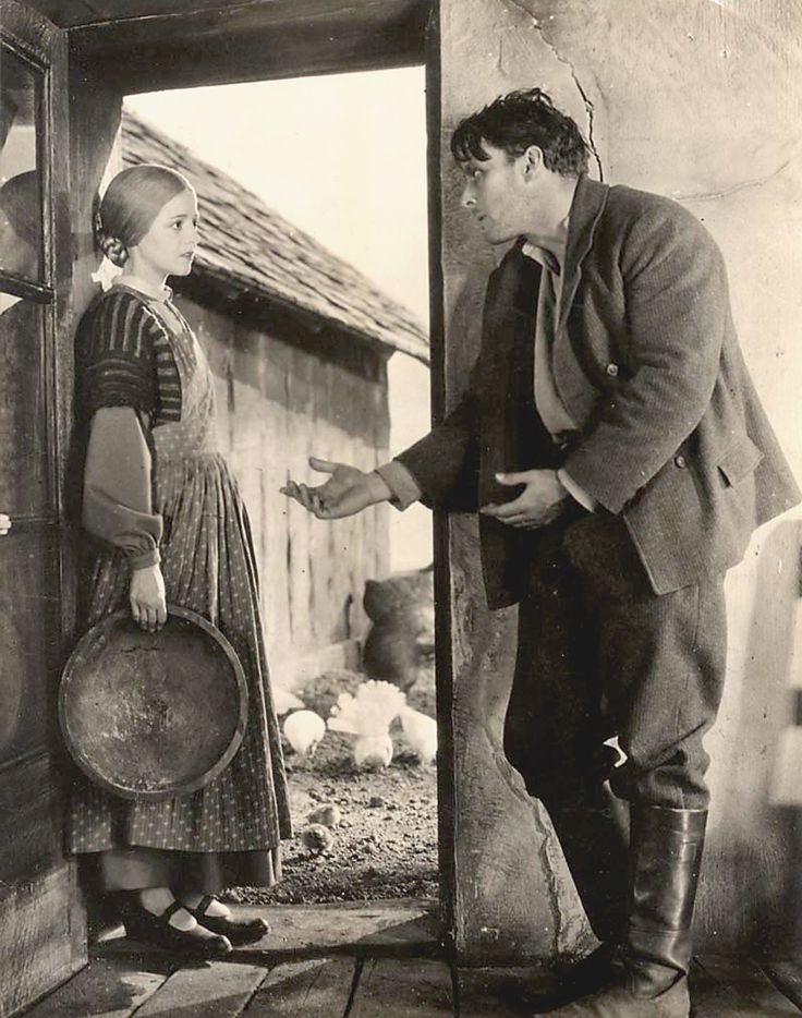 “Sunrise: A Song of Two Humans” – A Black and White Sketchbook of Director FW Murnau – A Review